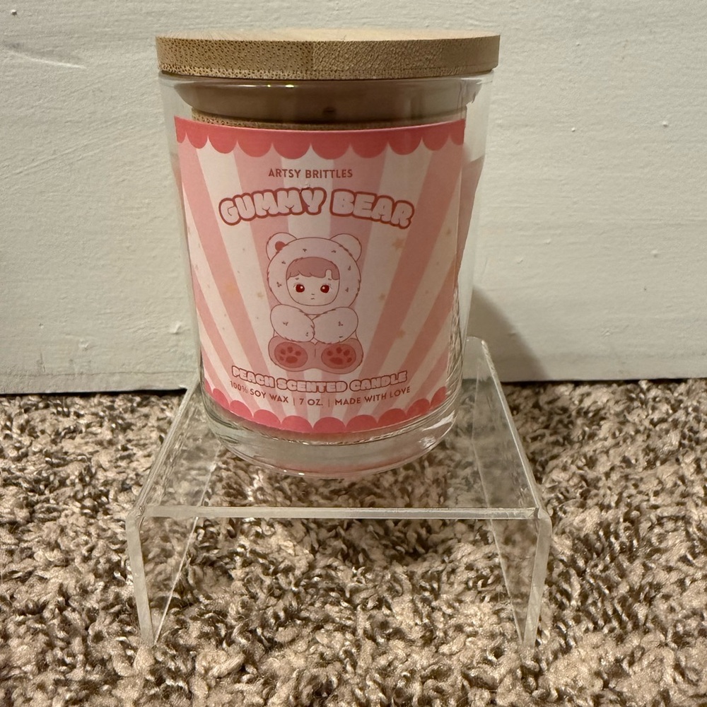 ✨ SALE ✨ Pop Mart Haci Pupu Inspired Gummy Bear Candle – Peach Scent
